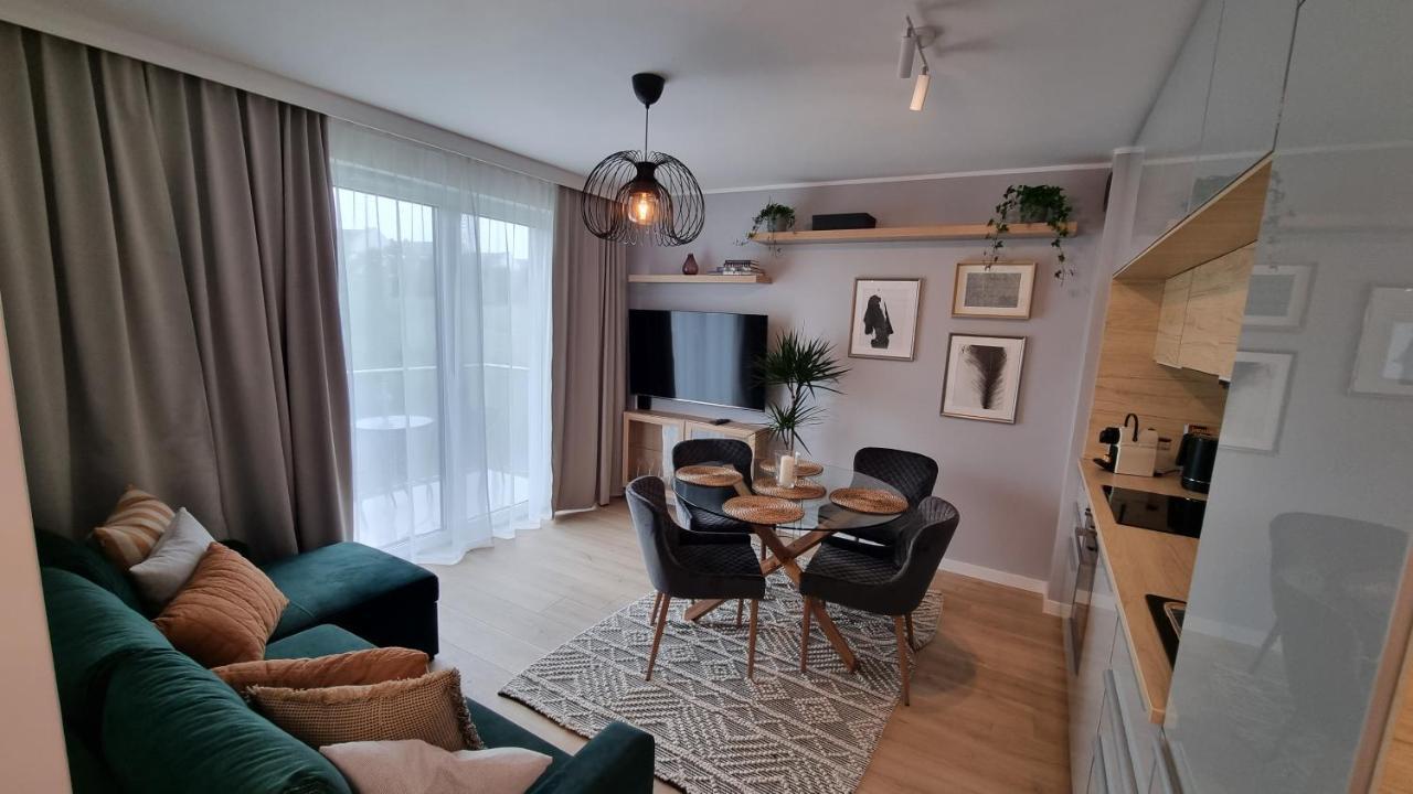 Apartament Mlody Gdansk - Bezplatny Parking, Mocne Wifi, Dobre Polaczenie Z Lotniskiem Esterno foto